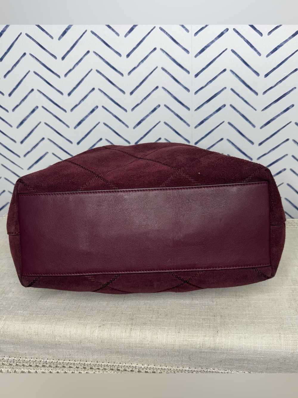 Tory Burch Frida Suede Quilted Satchel Plum Gold EXCELLENT - Picture 5 of 11